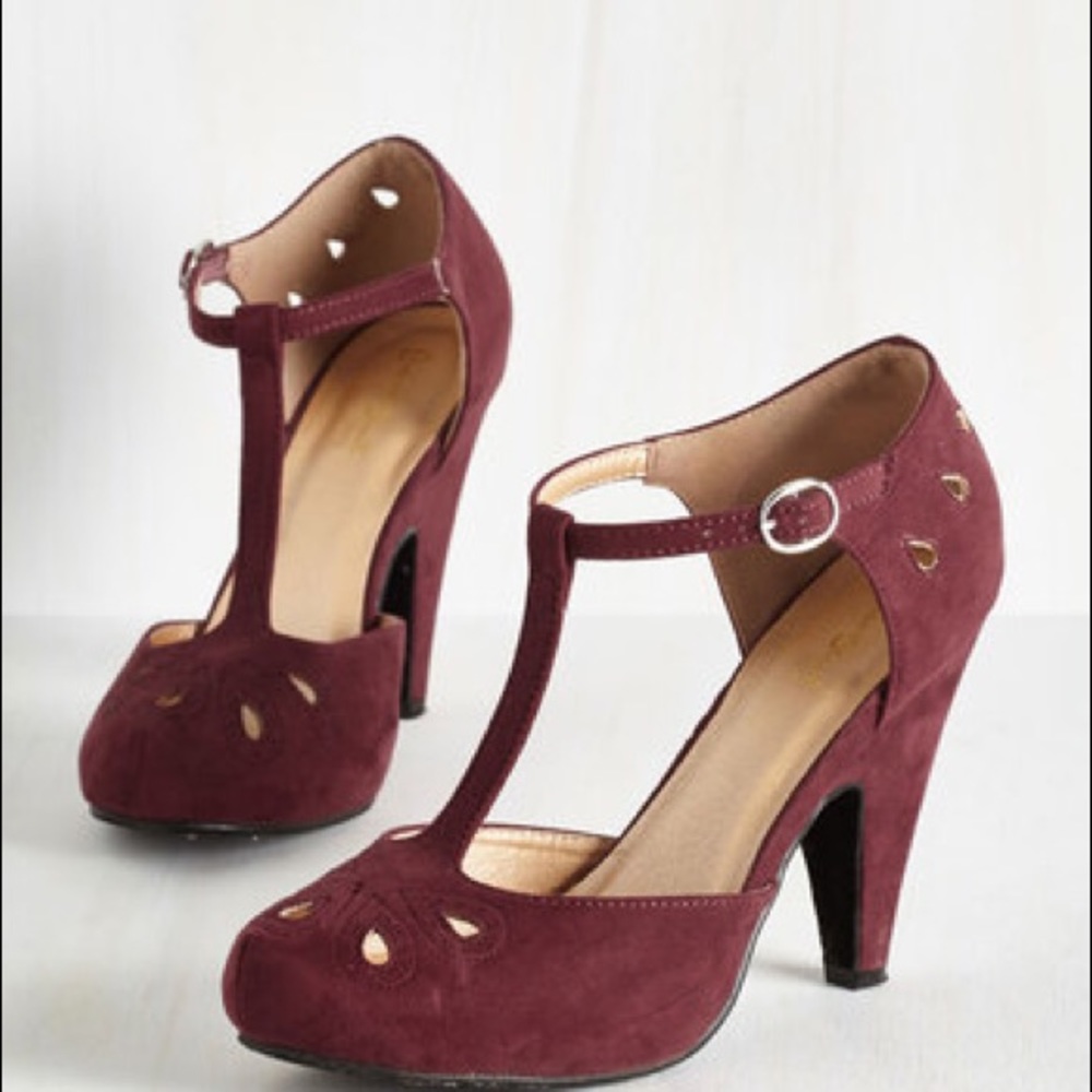Maroon t-strap heels- never worn!
